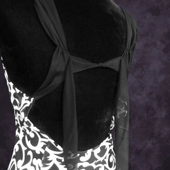 La Vie En Rose Sheer Tank Top - Picture 6 of 7